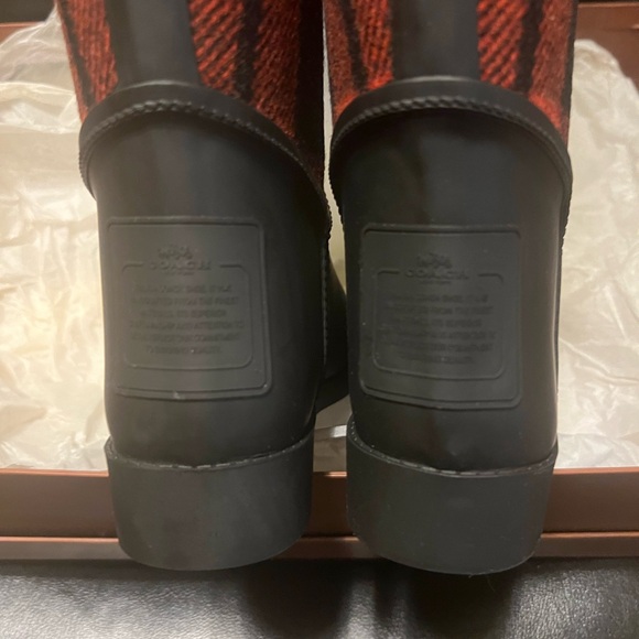 Coach Tristee Plaid Rain Boots W7 - Picture 4 of 7